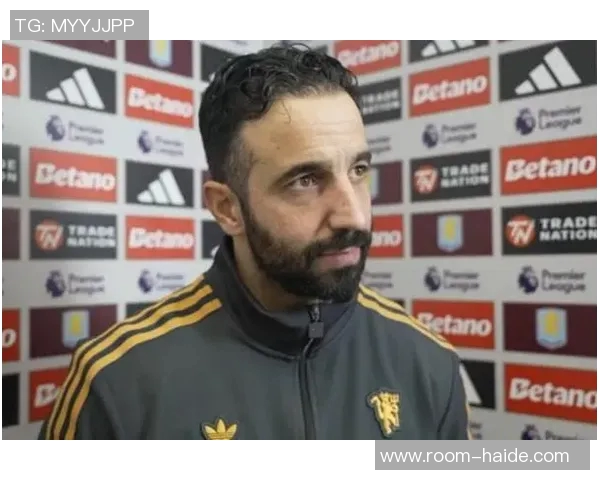 舒梅切尔质疑曼联高层决策称解雇阿莫林时机不当是球队倒退表现 舒梅切尔质疑曼联高层决策称解雇阿莫林时机不当是球队倒退表现